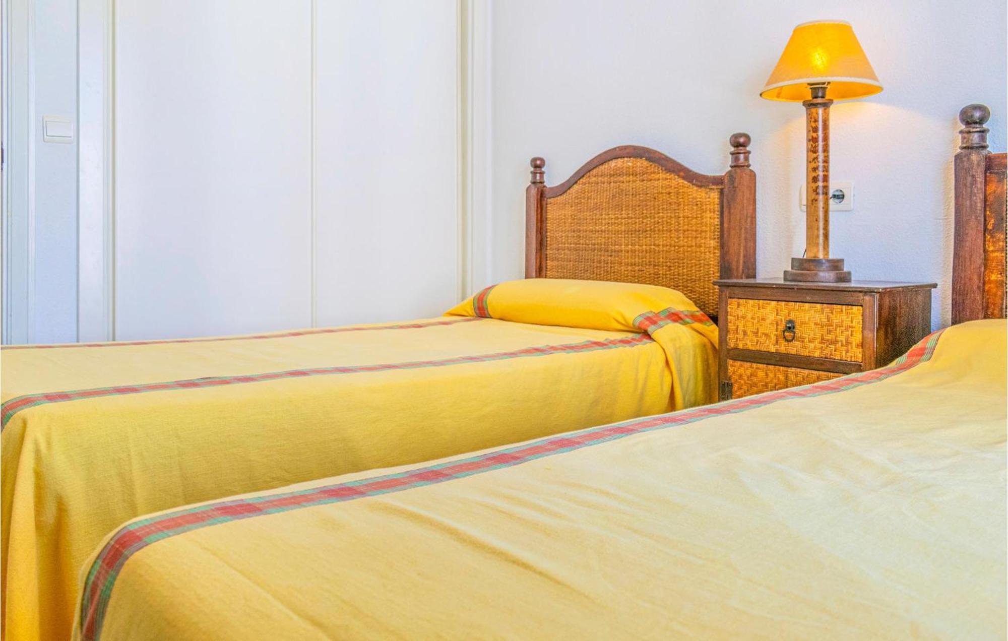 Lovely Apartment In Marbella With Kitchenette מראה חיצוני תמונה